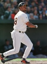Albert Belle hitting his first home run of 1999